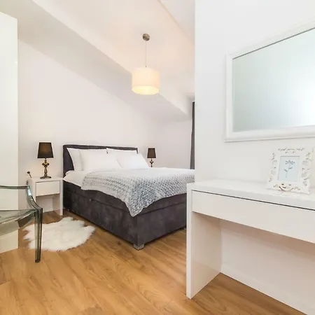 Apartment Ana *