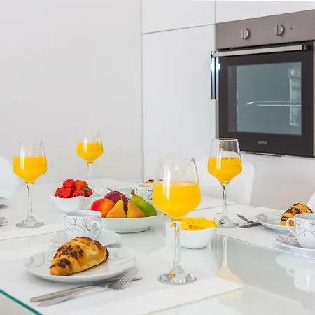 Ana Apartment *