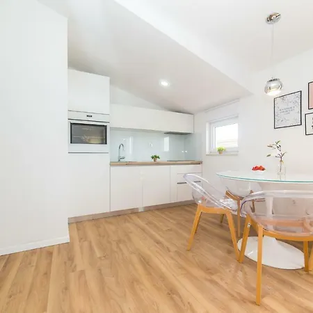 Ana Apartment Kastela