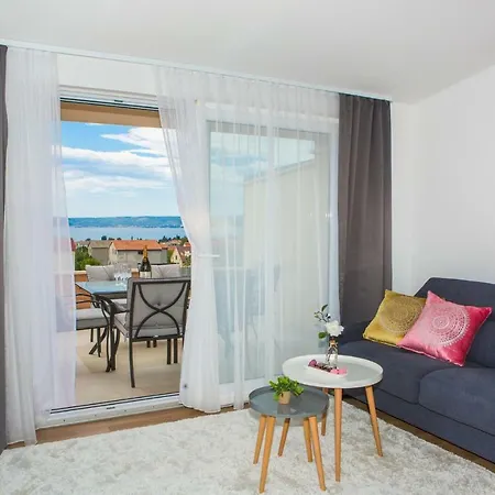 Apartment Ana *